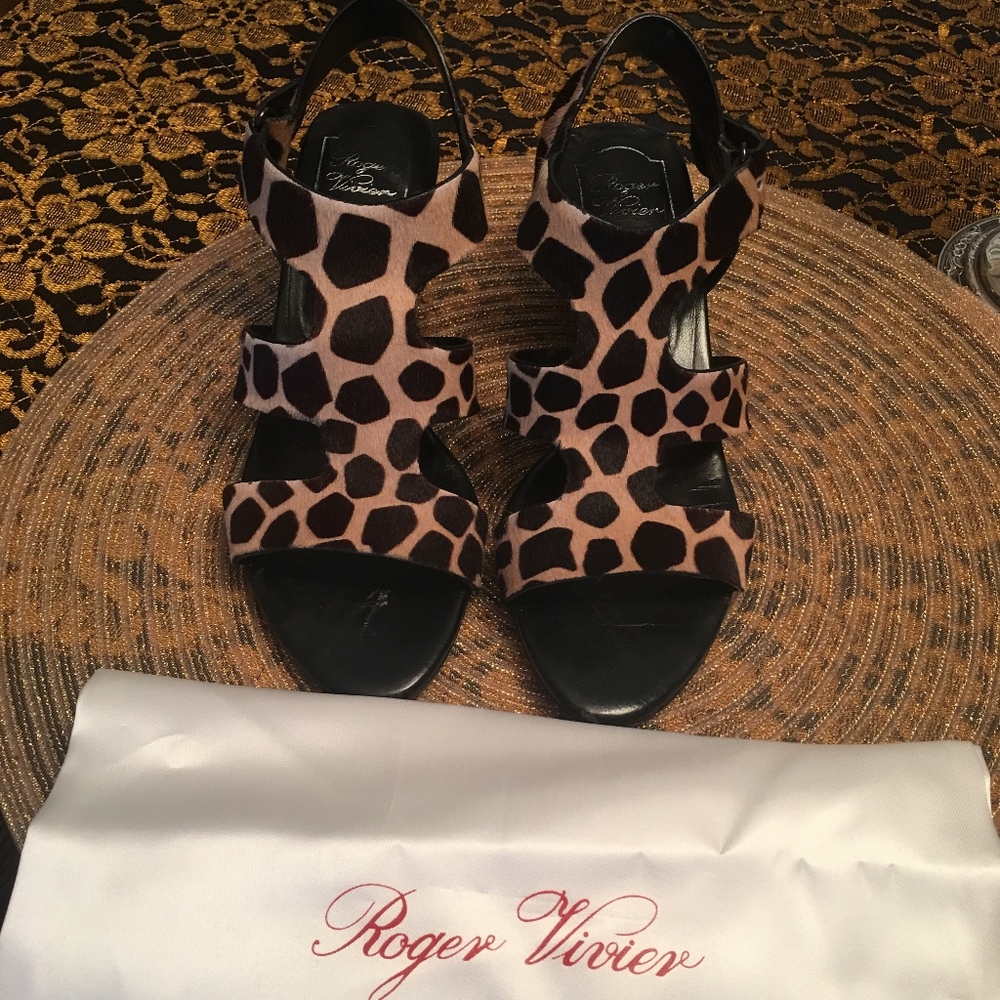 Roger Vivier "Giraffe" Sandal